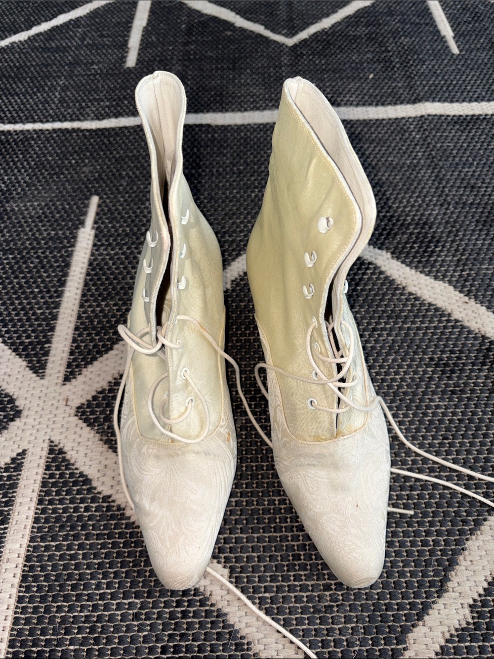 Vintage witchy / Victorian boot woman’s size 8 -